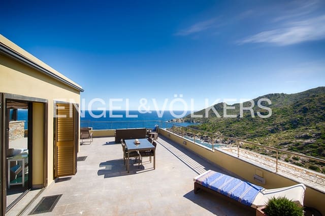 Chalet de 4 habitaciones en El Port de la Selva en venta con piscina garaje - 1.200.000 € (Ref: 9908964)