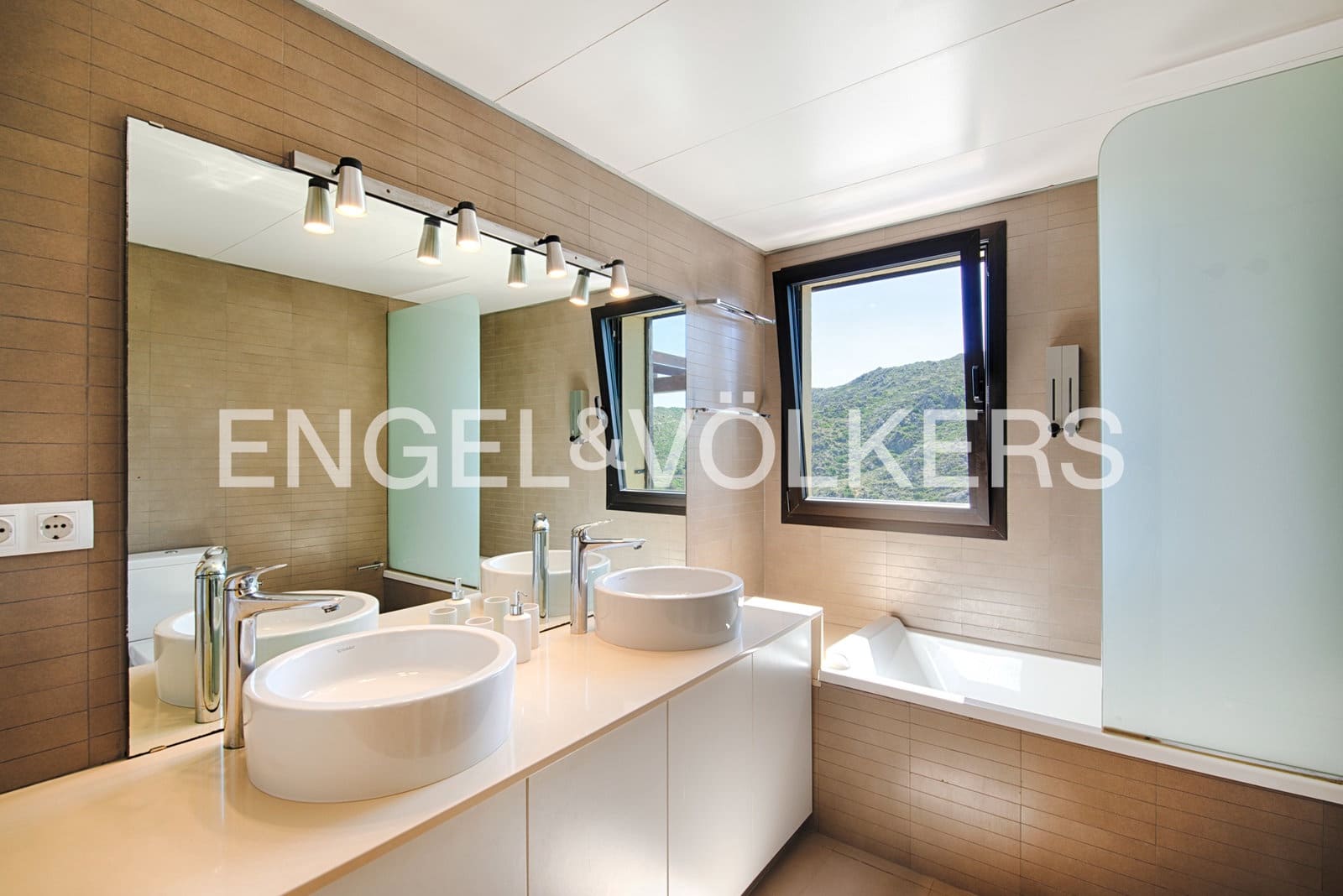 4 sovrum Villa till salu i El Port de la Selva med pool garage - 1 200 000 € (Ref: 9908964)