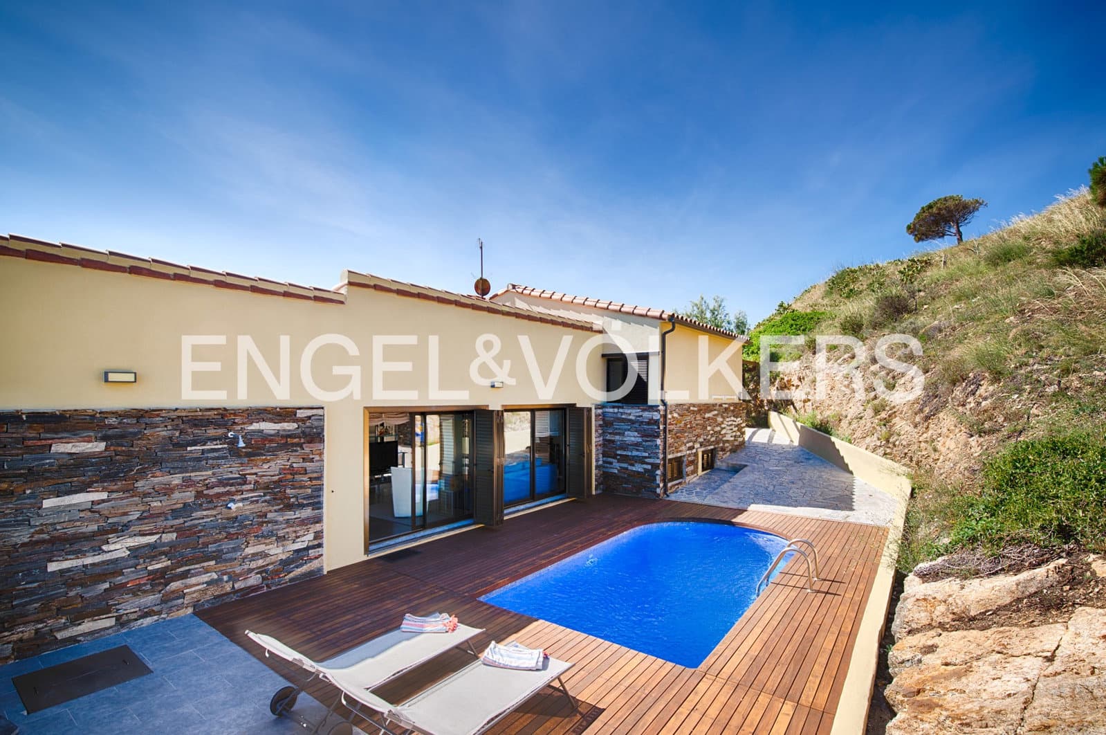 4 sovrum Villa till salu i El Port de la Selva med pool garage - 1 200 000 € (Ref: 9908964)