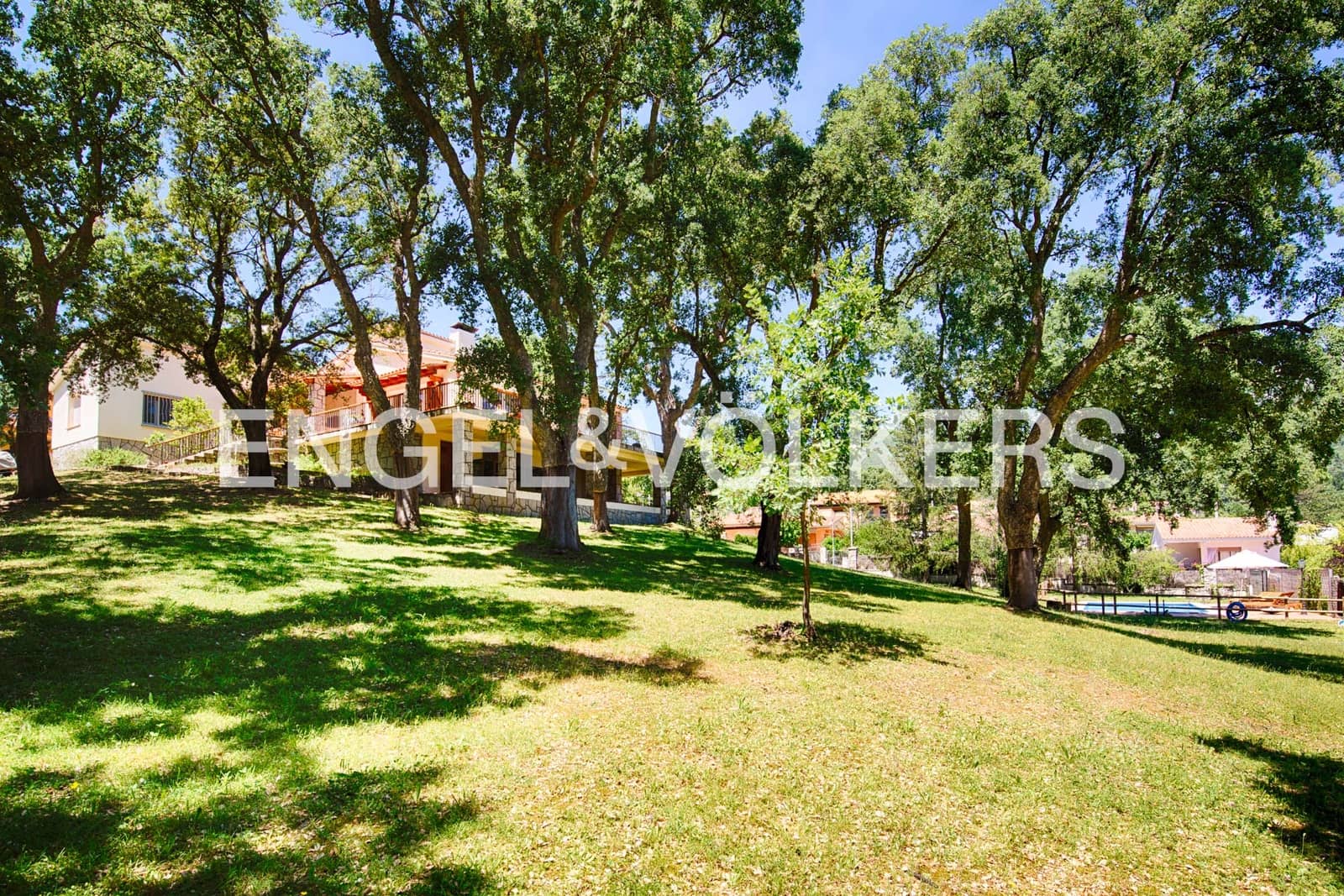 Chalet de 5 habitaciones en Maçanet de Cabrenys en venta con piscina garaje - 850.000 € (Ref: 9911551)