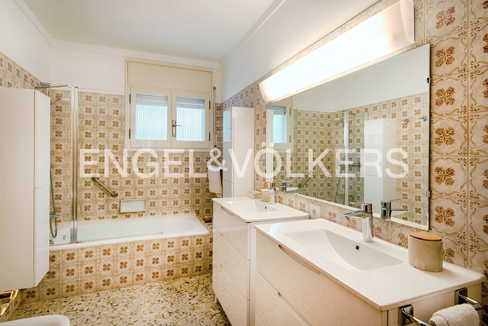 5 quarto Moradia para venda em Macanet de Cabrenys com piscina garagem - 760 000 € (Ref: 9911551)