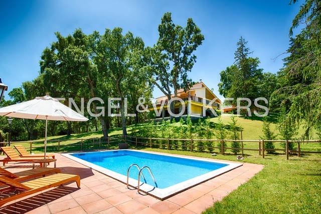 Chalet de 5 habitaciones en Maçanet de Cabrenys en venta con piscina garaje - 760.000 € (Ref: 9911551)