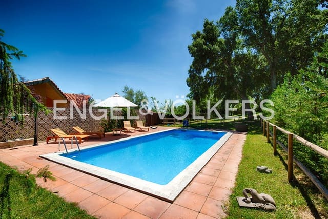 Chalet de 5 habitaciones en Maçanet de Cabrenys en venta con piscina garaje - 760.000 € (Ref: 9911551)