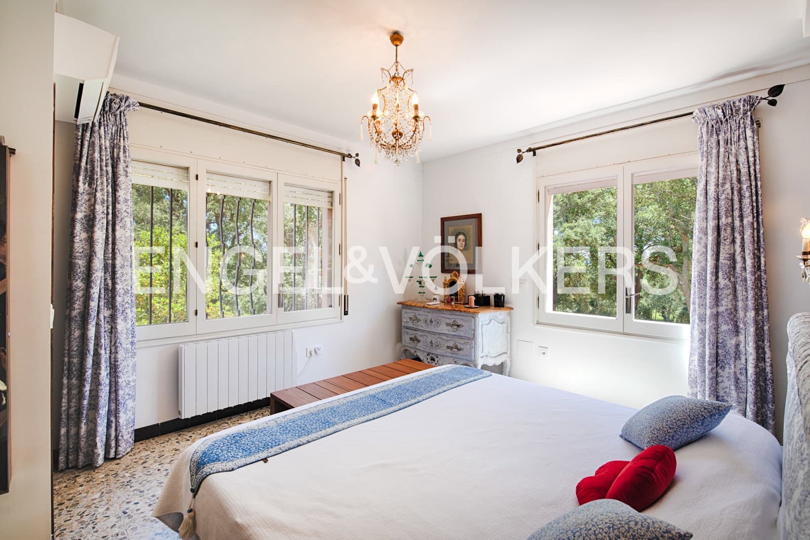 5 quarto Moradia para venda em Macanet de Cabrenys com piscina garagem - 760 000 € (Ref: 9911551)