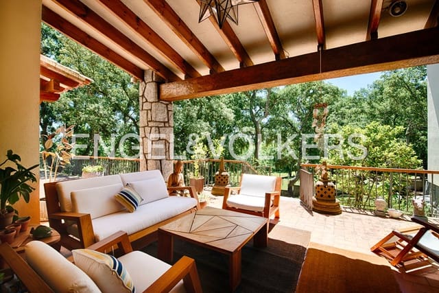 Chalet de 5 habitaciones en Maçanet de Cabrenys en venta con piscina garaje - 760.000 € (Ref: 9911551)