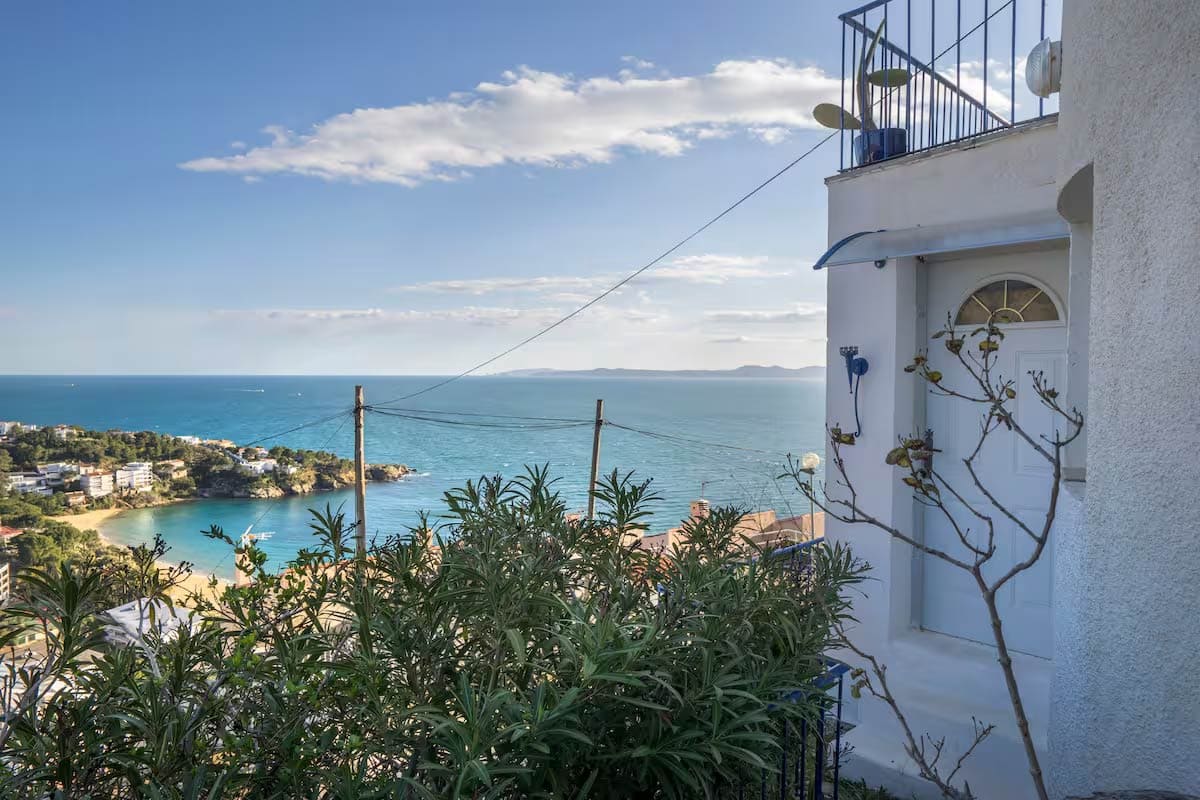 4 bedroom Villa for sale in Roses with pool - € 589,000 (Ref: 9911758)