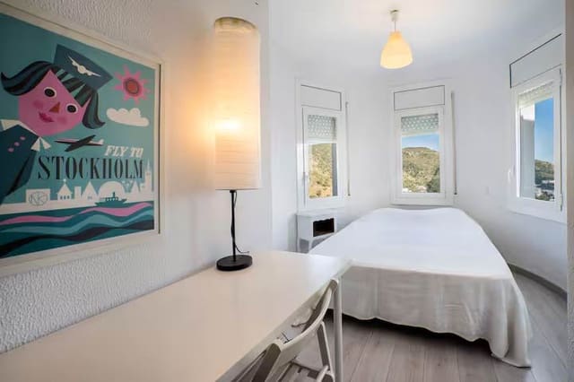 4 sovrum Villa till salu i Roses med pool - 589 000 € (Ref: 9911758)