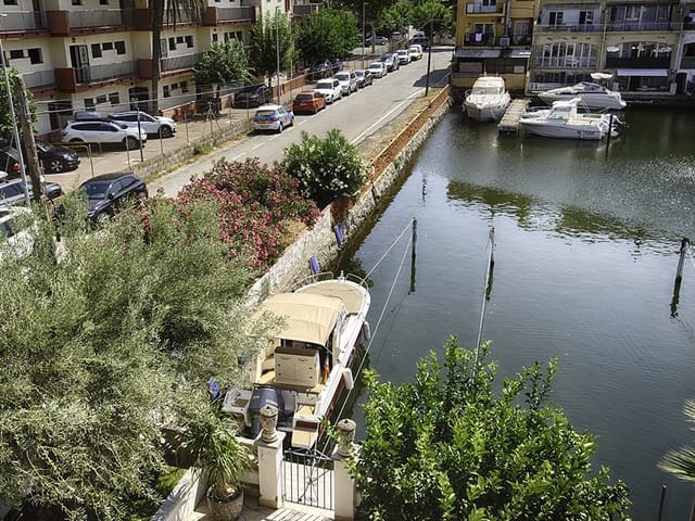 3 soverom Leilighet til salgs i Empuriabrava, Castelló d'Empúries med garasje - € 330 000 (Ref: 9921185)