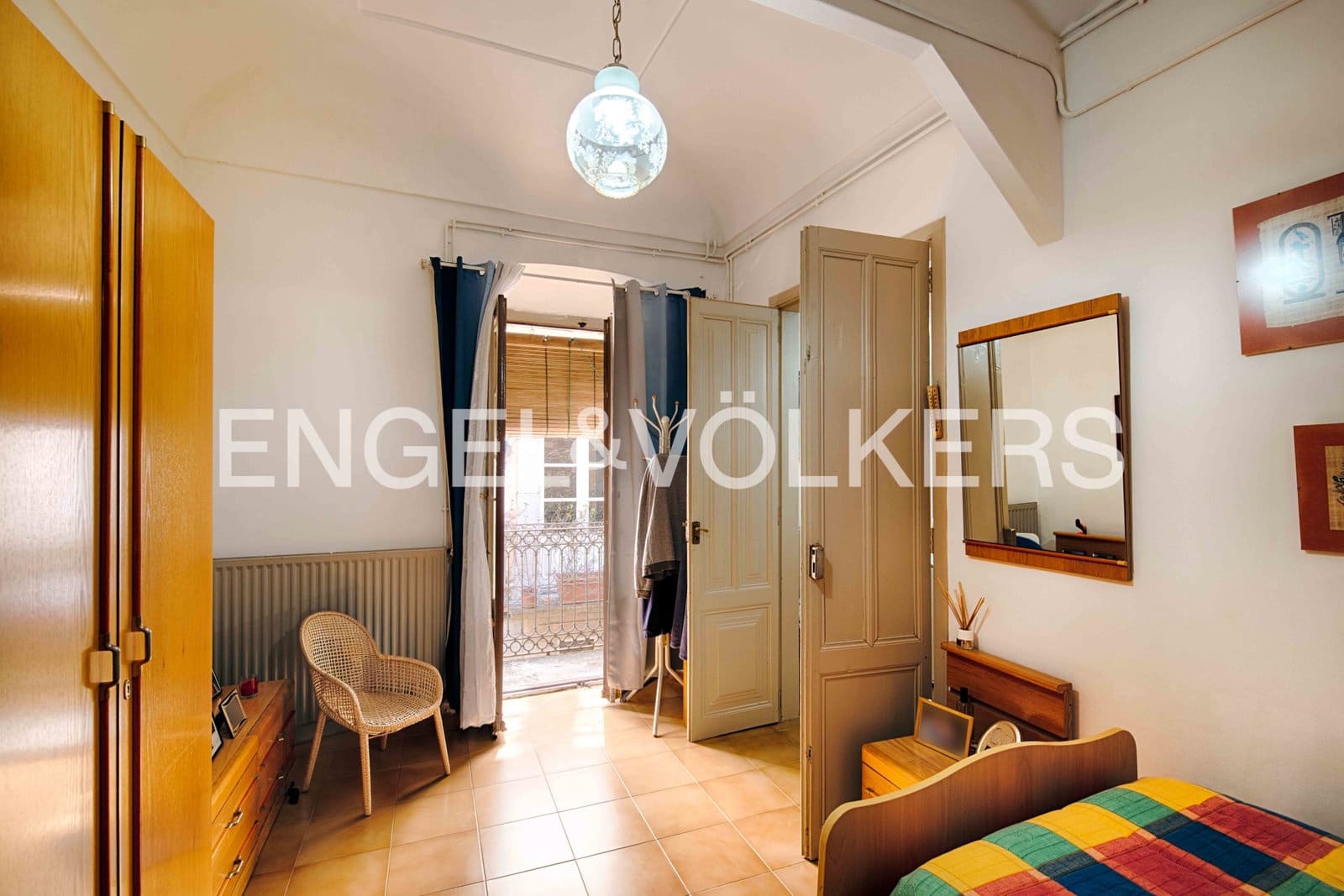 6 bedroom Townhouse for sale in Darnius with garage - € 580,000 (Ref: 9925159)