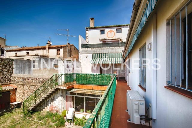 6 sovrum Hus till salu i Darnius med garage - 580 000 € (Ref: 9925159)