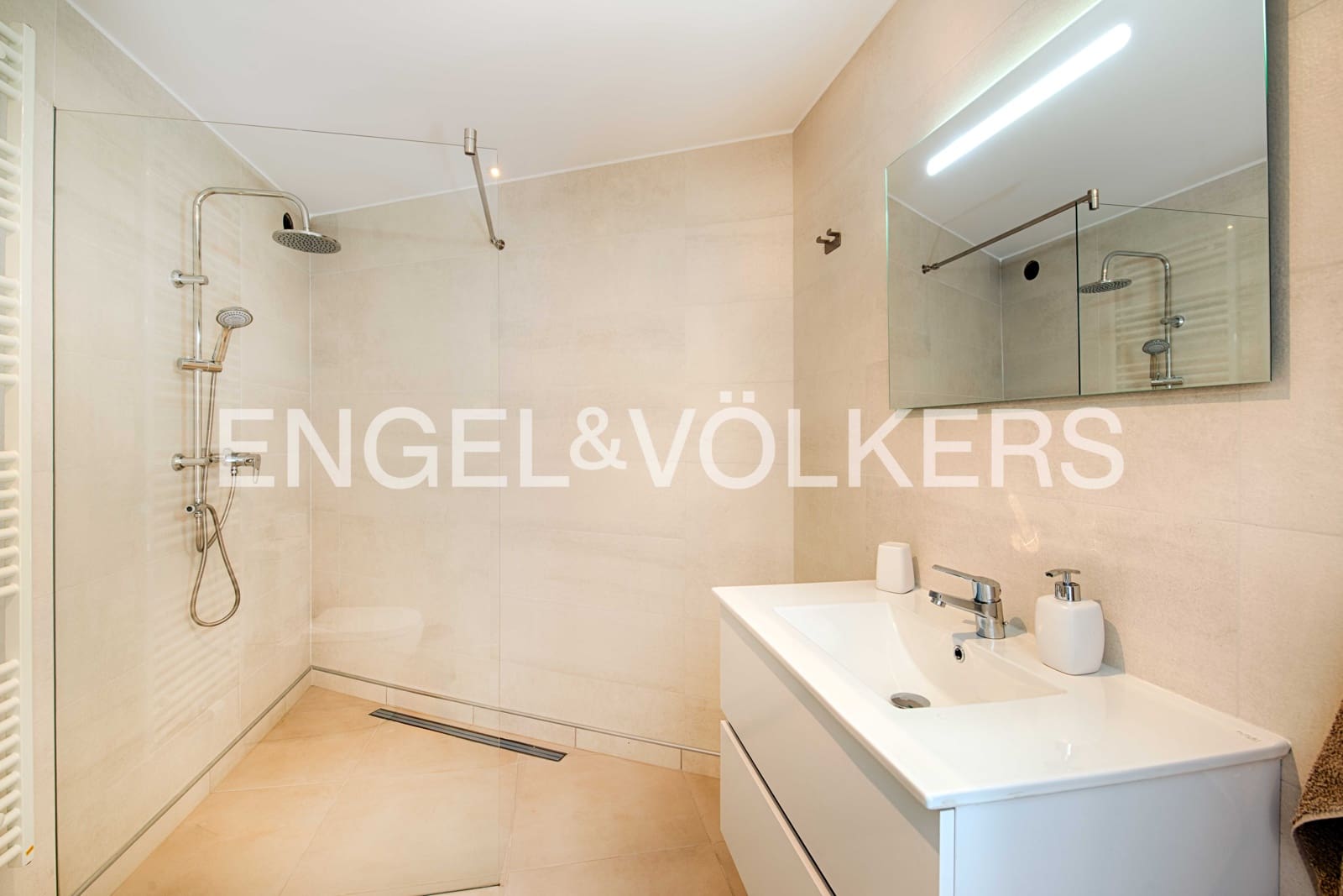 4 soveværelse Lejlighed til salg i Cadaques med swimmingpool garage - € 2.500.000 (Ref: 9944723)