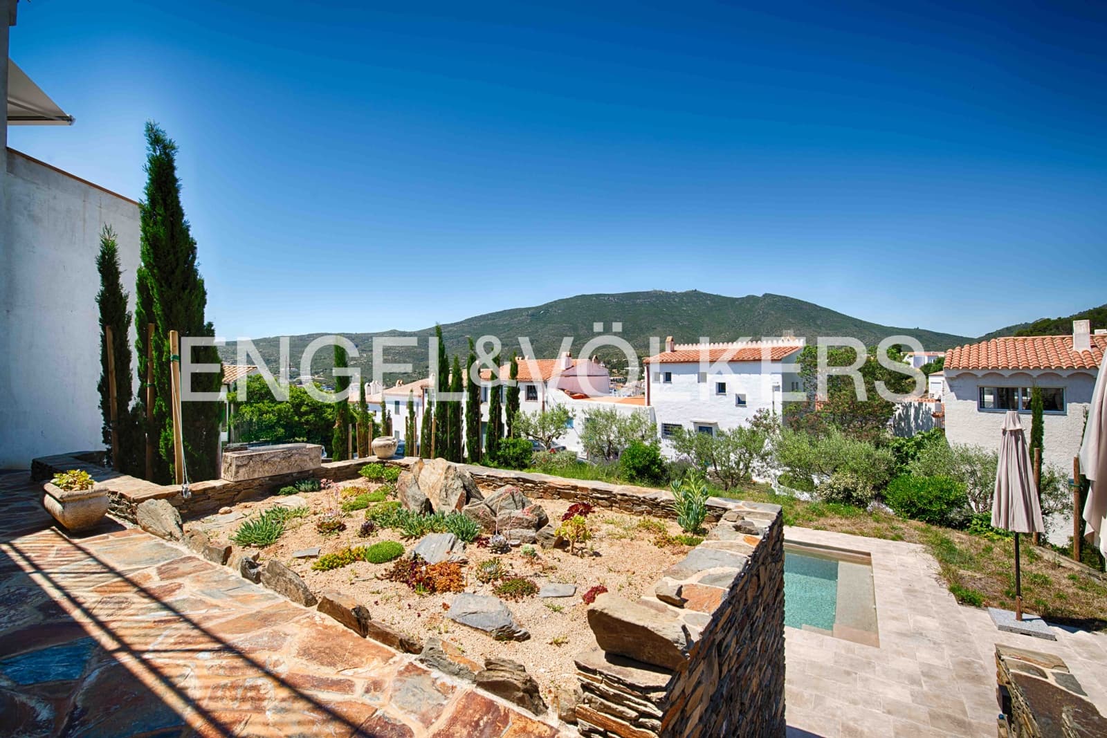 4 soveværelse Lejlighed til salg i Cadaques med swimmingpool garage - € 2.500.000 (Ref: 9944723)