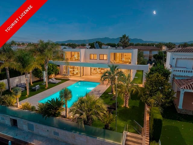 4 makuuhuone Huvila myytävänä paikassa Empuriabrava, Castelló d'Empúries mukana uima-altaan - 2 995 000 € (Ref: 9944858)