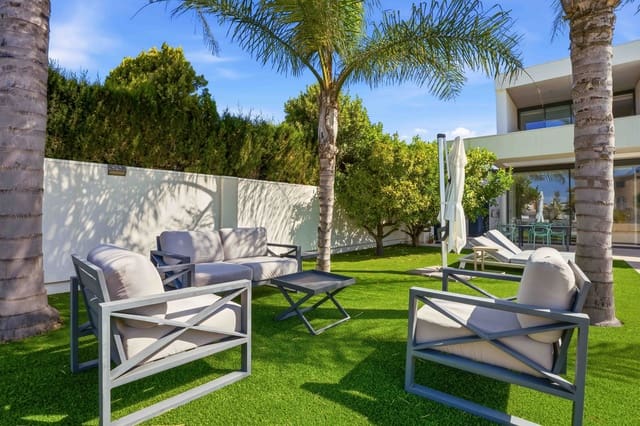 4 makuuhuone Huvila myytävänä paikassa Empuriabrava, Castelló d'Empúries mukana uima-altaan - 2 995 000 € (Ref: 9944858)