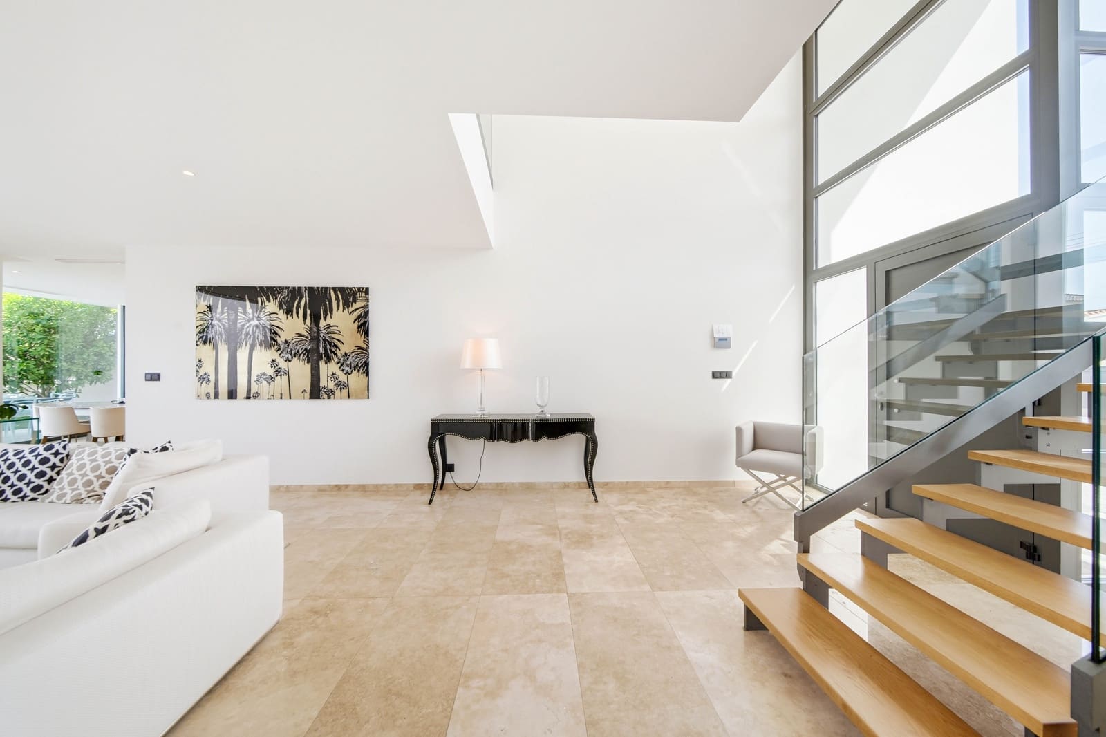 4 bedroom Villa for sale in Empuriabrava with pool - € 2,995,000 (Ref: 9944858)