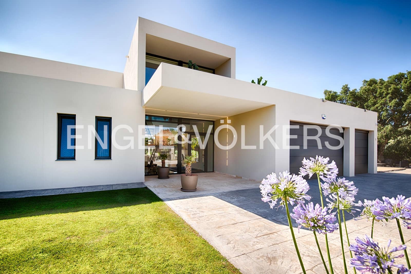 4 bedroom Villa for sale in Peralada with pool garage - € 2,199,000 (Ref: 9946337)
