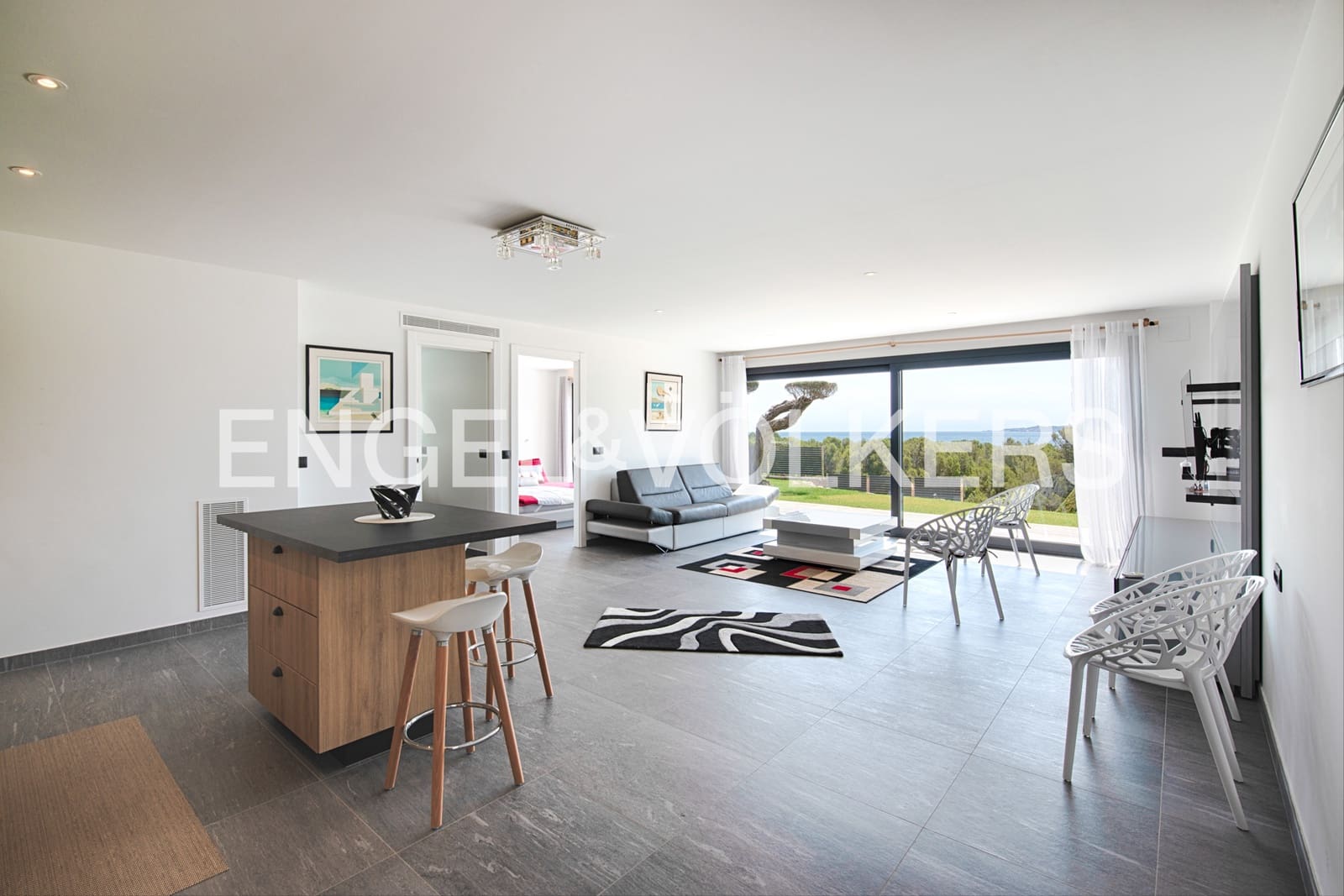 4 soveværelse Villa til salg i Llanca med swimmingpool garage - € 1.995.000 (Ref: 9946626)