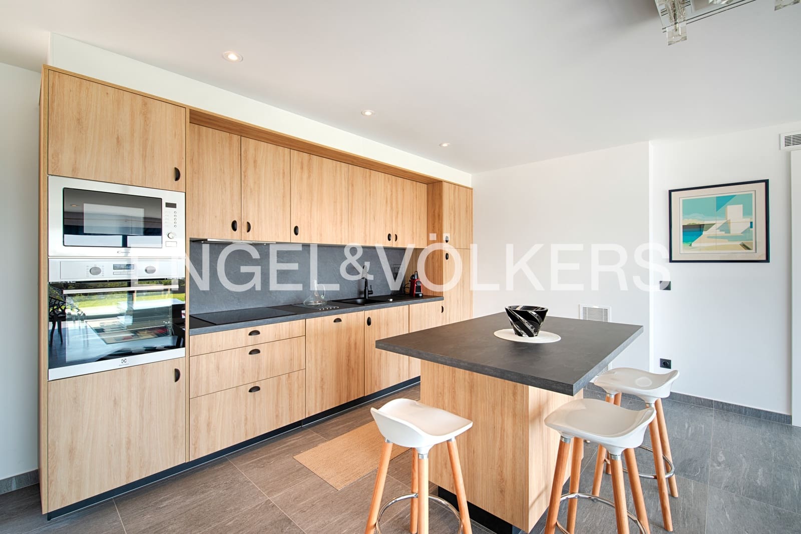 4 soveværelse Villa til salg i Llanca med swimmingpool garage - € 1.995.000 (Ref: 9946626)
