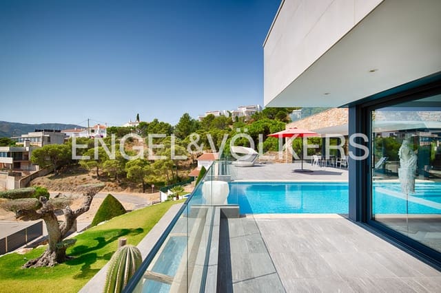 4 soveværelse Villa til salg i Llançà med swimmingpool garage - € 1.995.000 (Ref: 9946626)