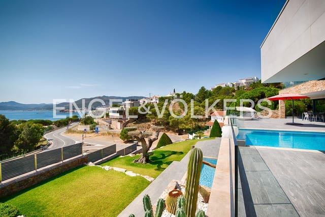 4 sypialnia Willa na sprzedaż w Llançà z basenem garażem - 1 995 000 € (Ref: 9946626)