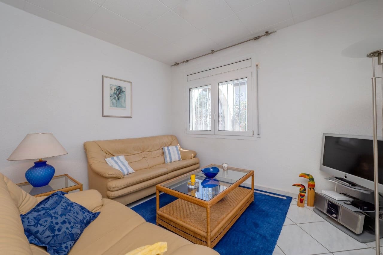 2 bedroom Villa for sale in Empuriabrava with pool garage - € 849,000 (Ref: 9948585)