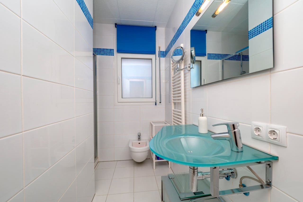 2 bedroom Villa for sale in Empuriabrava with pool garage - € 849,000 (Ref: 9948585)