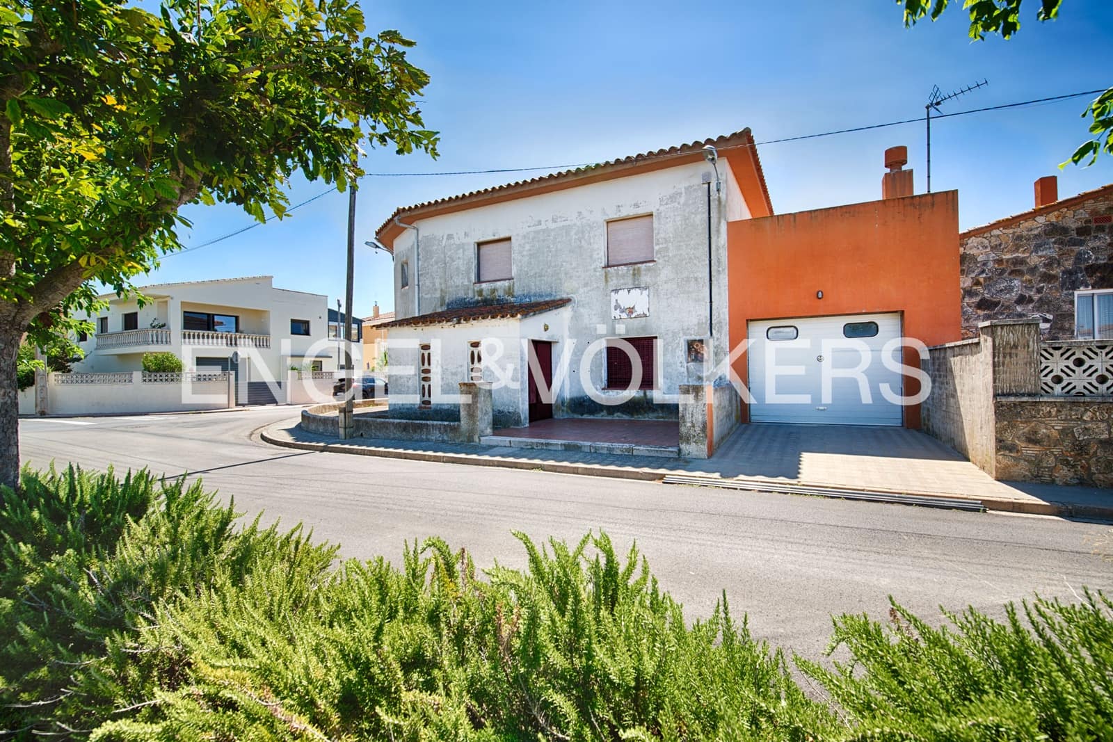2 slaapkamer Huis te koop in Fortia met zwembad garage - € 490.000 (Ref: 9948586)