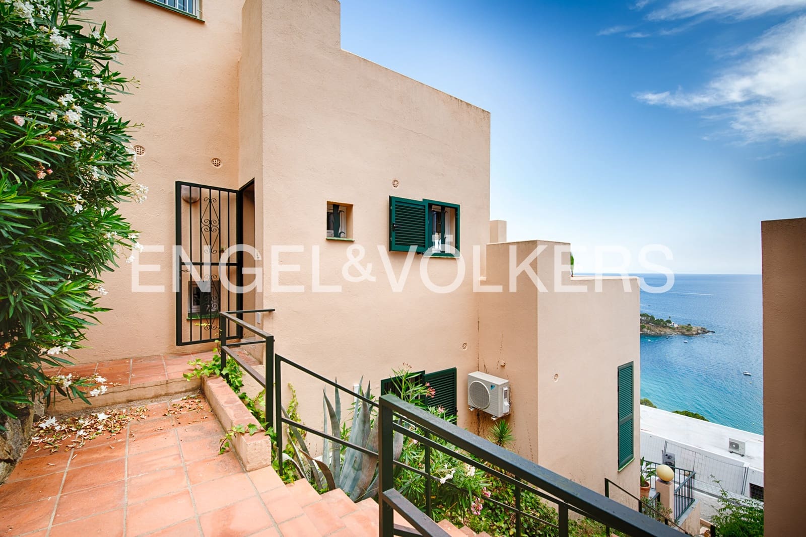 Apartamento de 2 habitaciones en Roses en venta - 495.000 € (Ref: 9950363)
