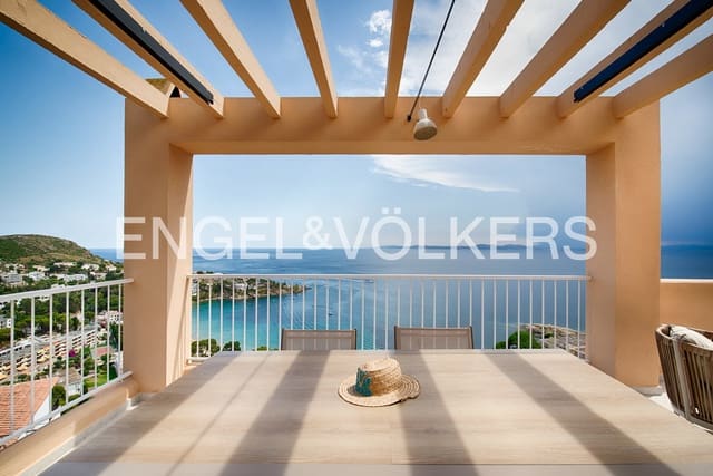 2 slaapkamer Appartement te koop in Roses - € 495.000 (Ref: 9950363)