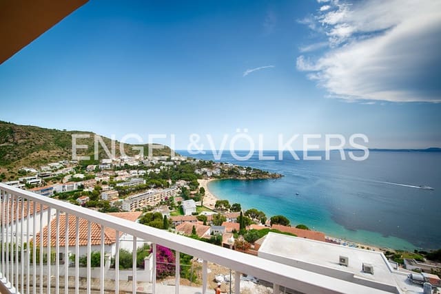 2 slaapkamer Appartement te koop in Roses - € 495.000 (Ref: 9950363)