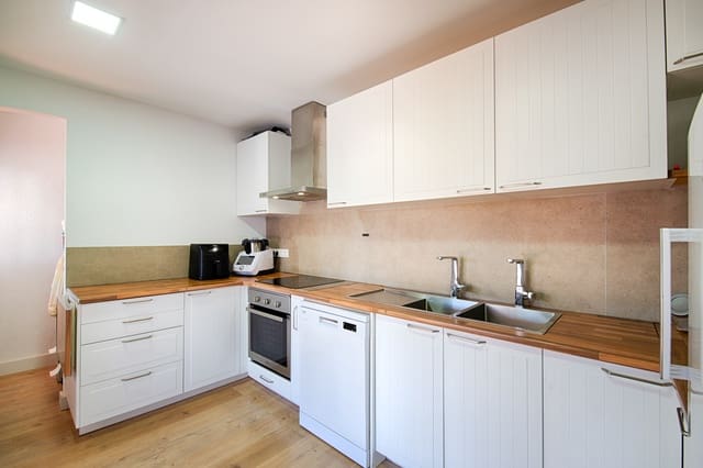 4 soveværelse Byhus til salg i Castelló d'Empúries med swimmingpool garage - € 445.000 (Ref: 9956229)