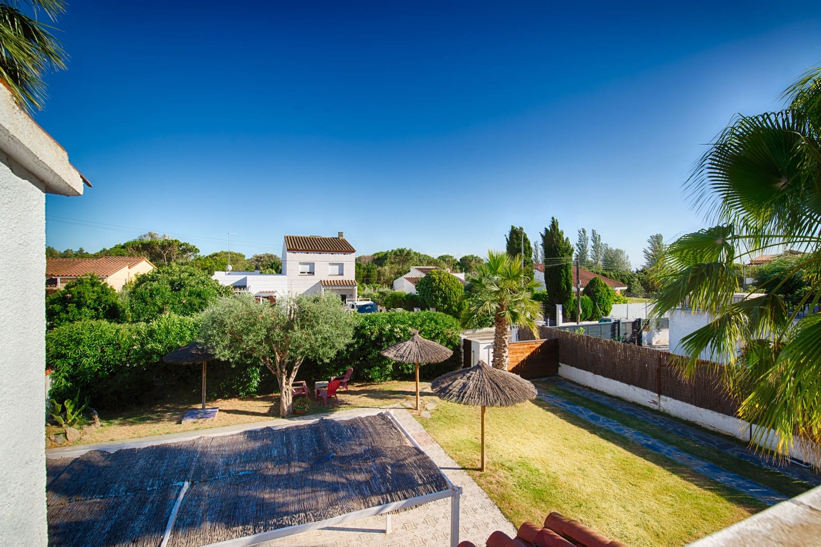 4 soveværelse Byhus til salg i Castello d'Empuries med swimmingpool garage - € 445.000 (Ref: 9956229)