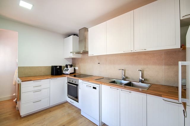 4 slaapkamer Huis te koop in Castelló d'Empúries met zwembad garage - € 445.000 (Ref: 9956229)
