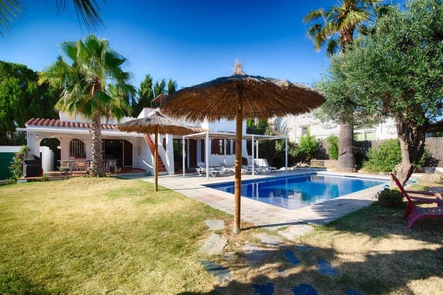4 slaapkamer Huis te koop in Castelló d'Empúries met zwembad garage - € 445.000 (Ref: 9956229)