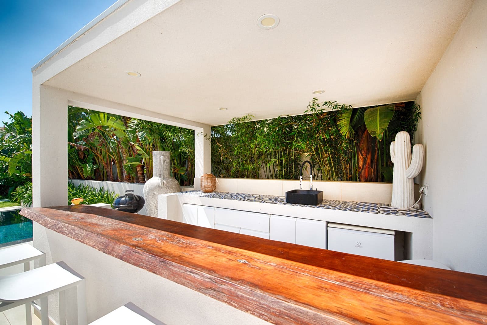 6 bedroom Villa for sale in Empuriabrava with pool garage - € 1,890,000 (Ref: 9956631)