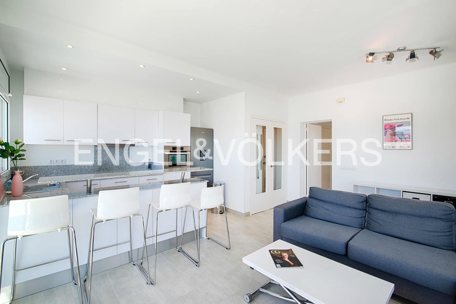 2 bedroom Apartment for sale in Roses - € 290,000 (Ref: 9958298)