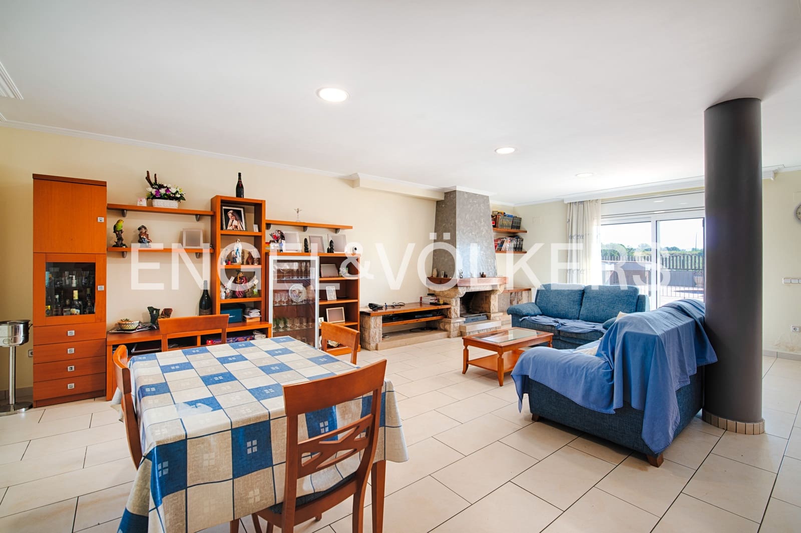 4 sypialnia Willa na sprzedaż w Vilamalla z basenem garażem - 520 000 € (Ref: 9964325)
