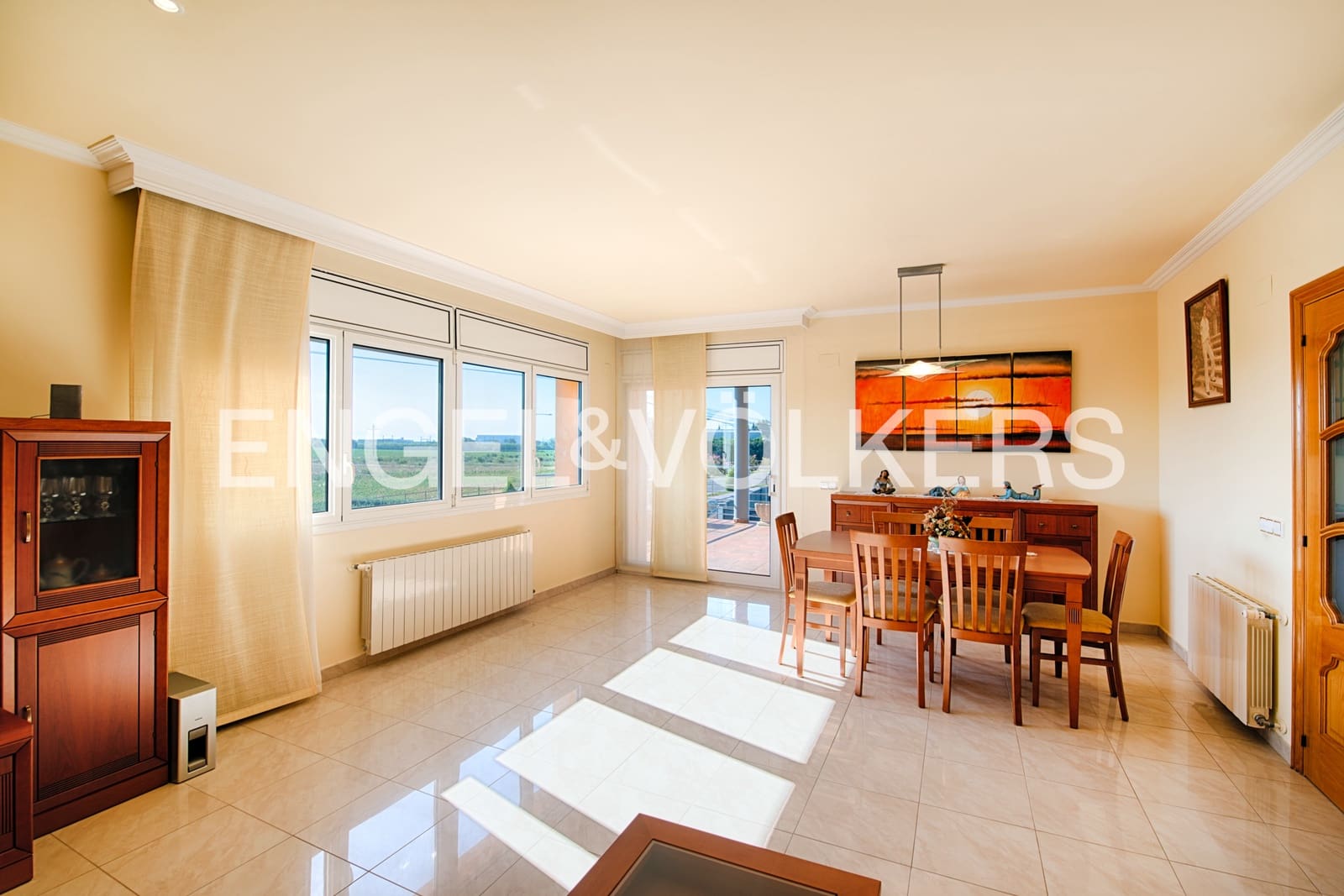 4 sypialnia Willa na sprzedaż w Vilamalla z basenem garażem - 520 000 € (Ref: 9964325)