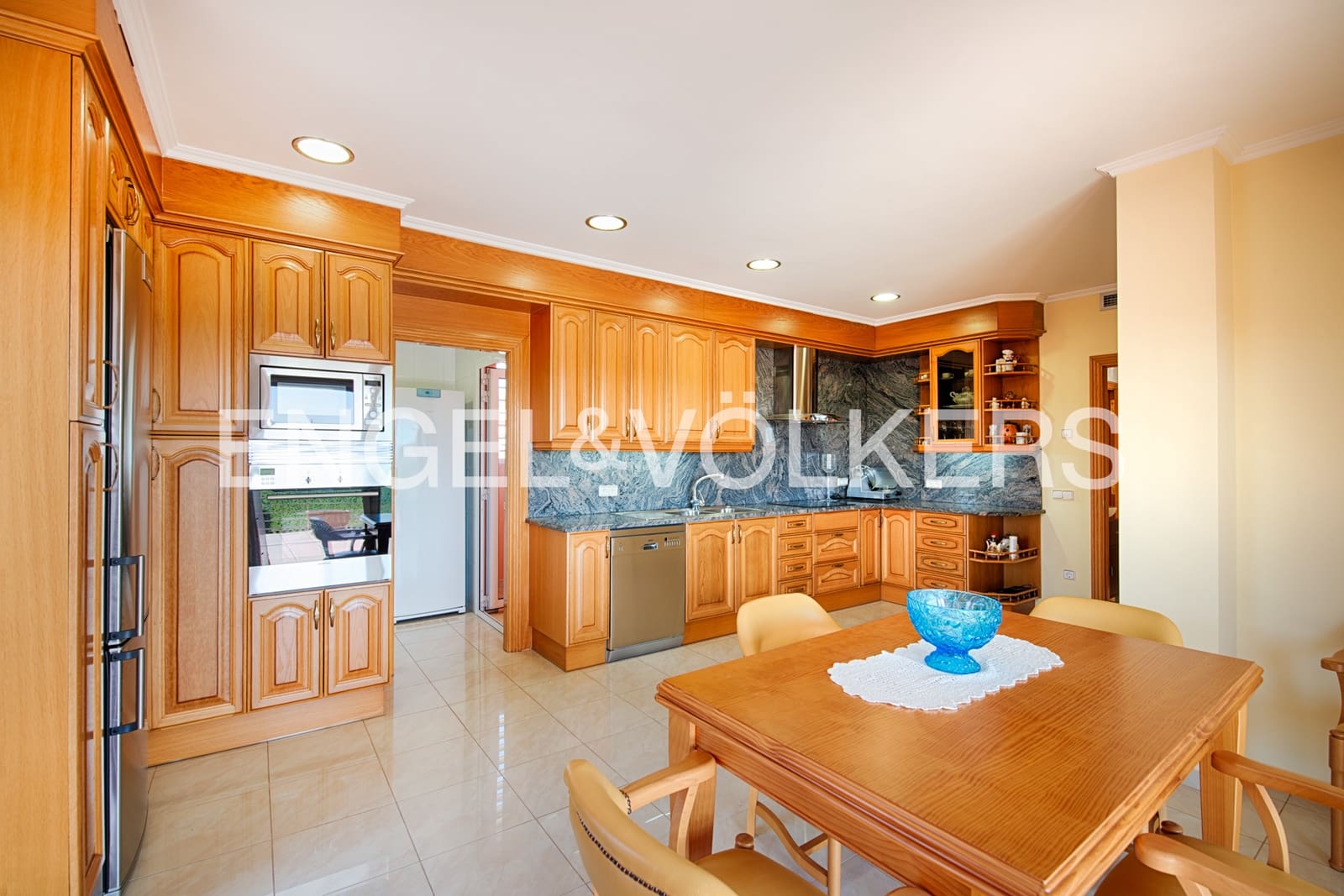 4 sypialnia Willa na sprzedaż w Vilamalla z basenem garażem - 520 000 € (Ref: 9964325)