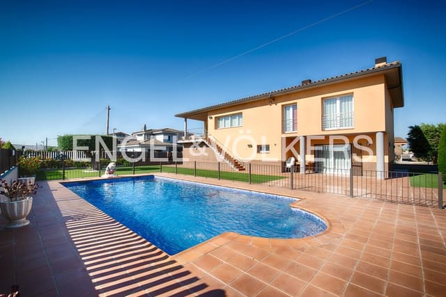 4 Zimmer Villa zu verkaufen in Vilamalla mit Pool Garage - 520.000 € (Ref: 9964325)