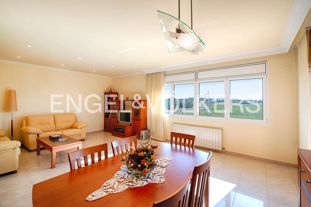 4 Zimmer Villa zu verkaufen in Vilamalla mit Pool Garage - 520.000 € (Ref: 9964325)