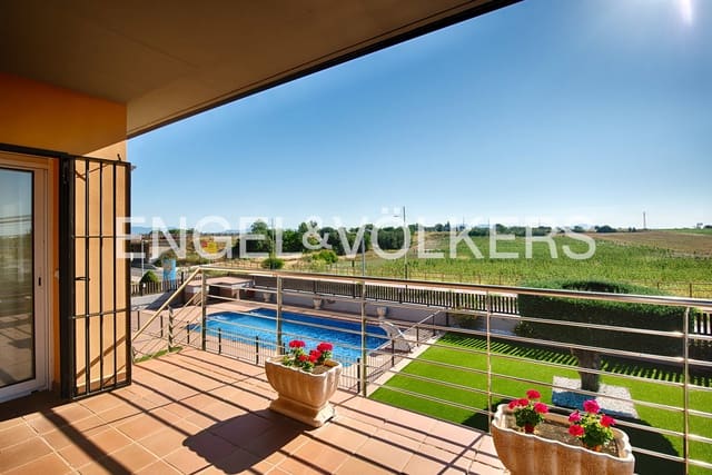 4 Zimmer Villa zu verkaufen in Vilamalla mit Pool Garage - 520.000 € (Ref: 9964325)