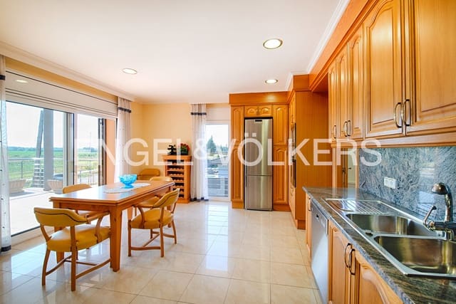 4 Zimmer Villa zu verkaufen in Vilamalla mit Pool Garage - 520.000 € (Ref: 9964325)