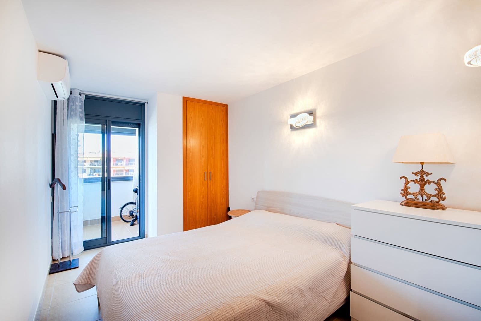 3 bedroom Apartment for sale in Empuriabrava with pool - € 450,000 (Ref: 9964431)