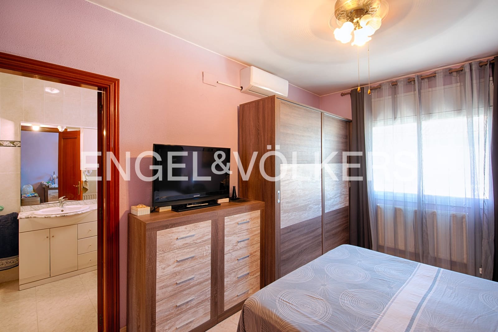4 Zimmer Reihenhaus zu verkaufen in Vilafant mit Garage - 335.000 € (Ref: 9965711)