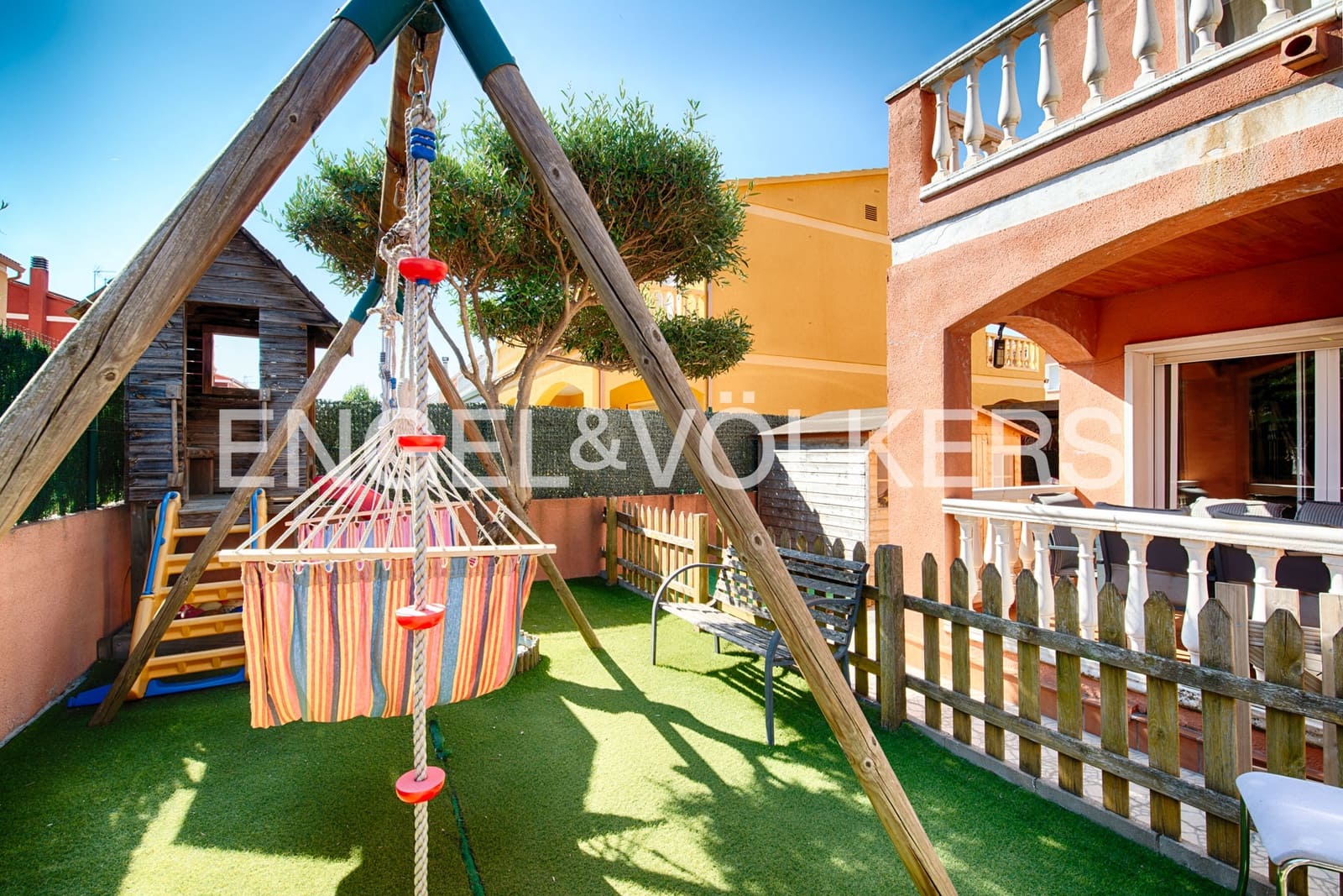 4 Zimmer Reihenhaus zu verkaufen in Vilafant mit Garage - 335.000 € (Ref: 9965711)