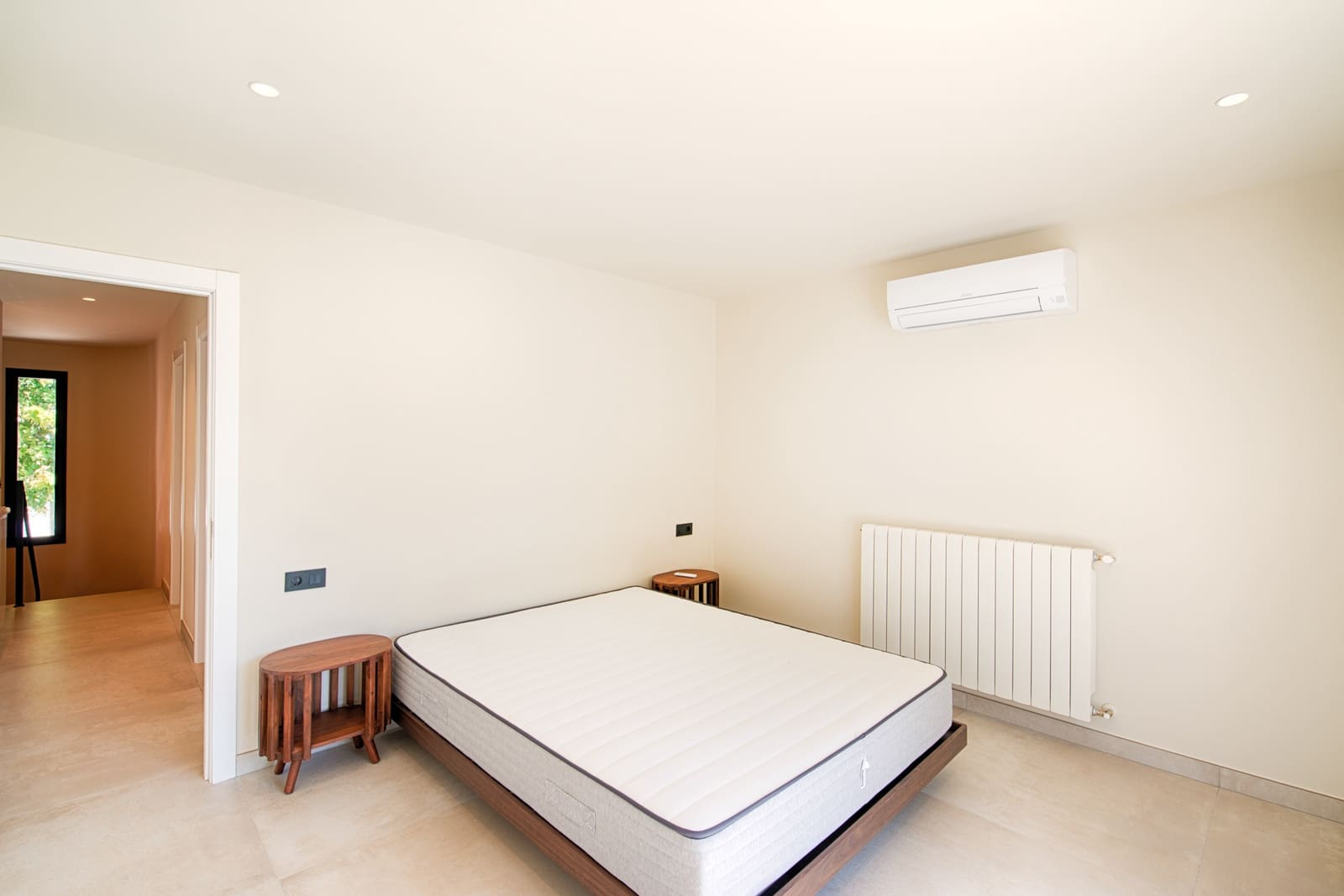 3 sypialnia Willa na sprzedaż w Empuriabrava z basenem garażem - 1 295 000 € (Ref: 9972299)