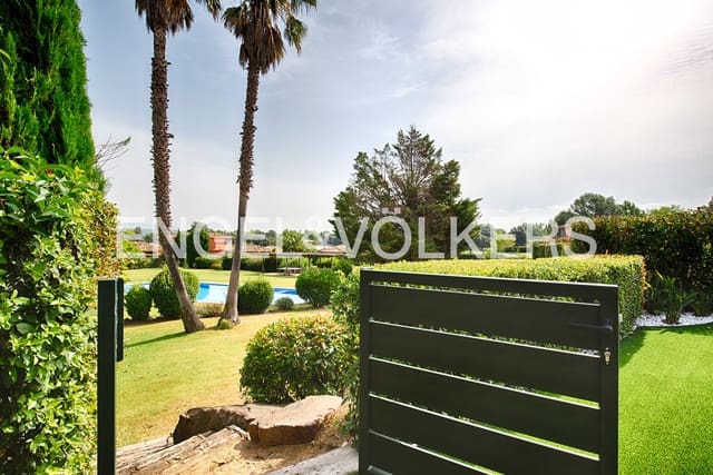 2 Zimmer Villa zu verkaufen in Navata mit Pool Garage - 740.000 € (Ref: 9974005)