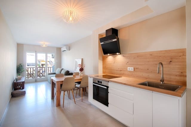 2 slaapkamer Appartement te koop in Empuriabrava, Castelló d'Empúries met garage - € 240.000 (Ref: 9977985)