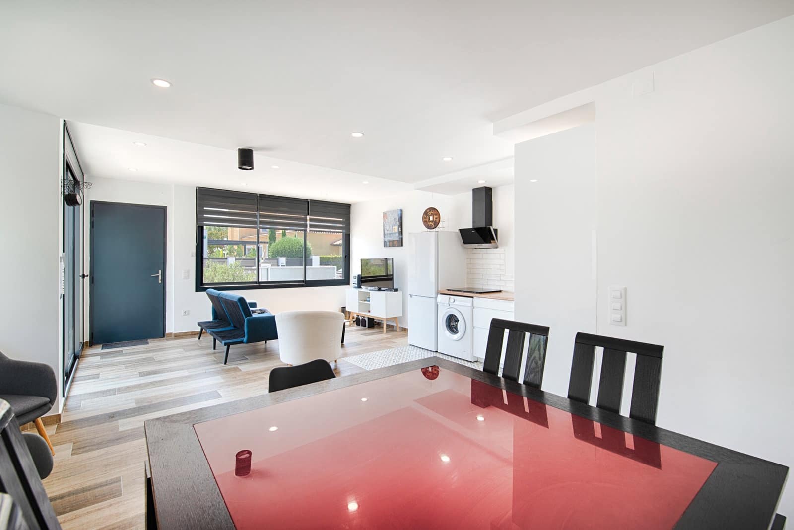 4 sovrum Radhus till salu i Empuriabrava med pool garage - 550 000 € (Ref: 9985332)